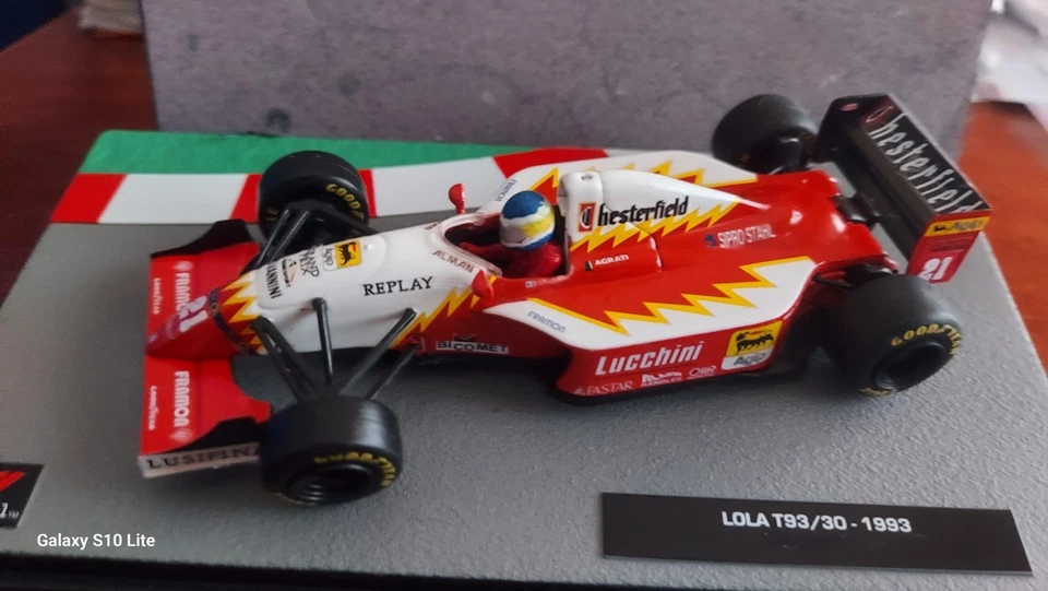 Lola T93/30 BMS M.Alboreto#21 GP Portogallo 1993-IXO Convertion scala 1:43 - Immagine 2 di 4