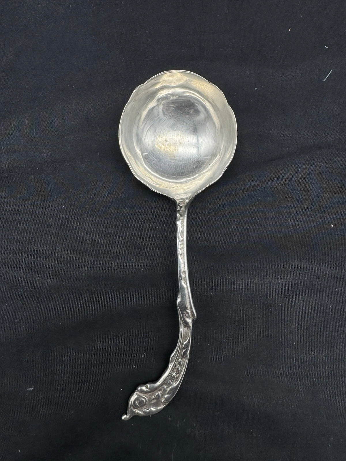 Antique Sterling Silver Gravy / Sauce Ladle, 34 grams, 4 7/8"
Opens in a new window or tab