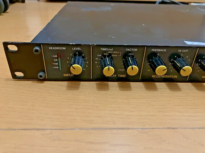 Korg SDD-1000 Digital Delay Made in Japan Vintage Rack Effects