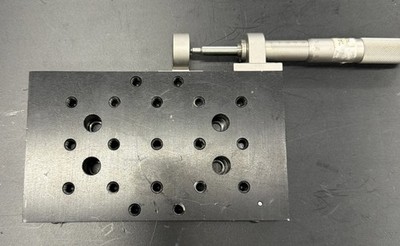 Newport 436  Series  Manual Linear Stage