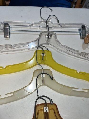 Vintage Lot Adult Clothing Hangers 17 plastic/metal and 1 wood - Picture 3 of 13