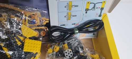 Lego Technic 8438 Pneumatischer Kran Brandneu Selten Retired Vintage - Bild 8 von 12