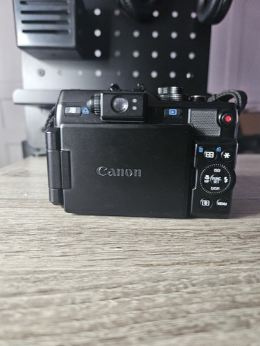 Canon PowerShot G1 X 14.3MP Digital Camera - Black - Picture 2 of 3