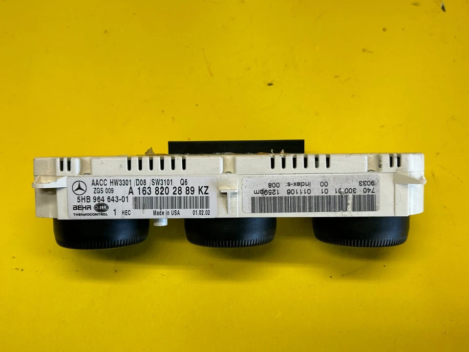 2002-2005 MERCEDES ML500 AC HEATER CLIMATE CONTROL TEMP UNIT OEM A1638202889 - Image 4 of 4