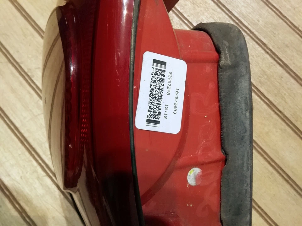 ЗАДНИЙ ФОНАРЬ CHEVY CAVALIER 2 ДВЕРИ СО СТОРОНЫ ВОДИТЕЛЯ ОТ ОРИГИНАЛЬНОГО ПРОИЗВОДИТЕЛЯ 2003-2005 - Изображение 4 из 4