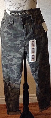 Juniors Size 7 Vanilla Star Camo 