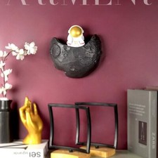 Modern Art Astronaut Landing On Moon Wall D cor Home Office D cor Showpiece