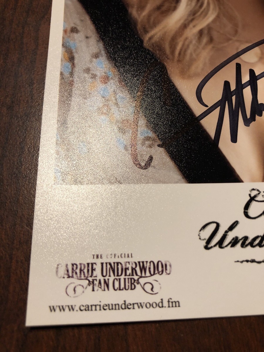 CARRIE UNDERWOOD Signed Autographed Photo | eBay