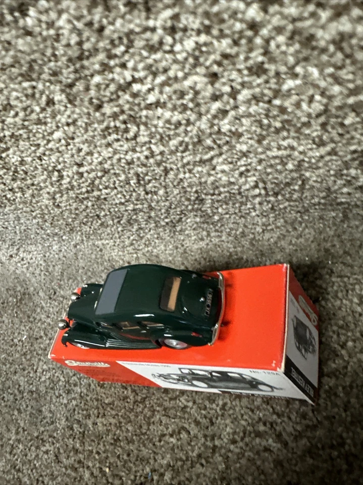 Somerville #129A 1937 Riley Kestrel Green Diecast Model Car - Scale 1:43 - Image 3 of 4