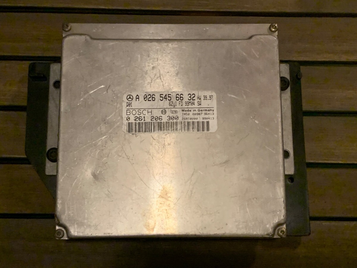 99-00 Mercedes W208 CLK320 E320 ML320 Engine Computer ECM