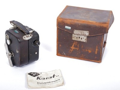 Pathe Baby Movie Camera 本体 Pathe Baby 9.5mm Cine camera with motor and leather case drive