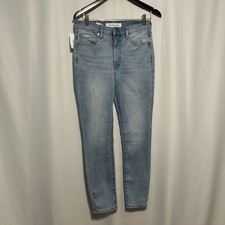 Calvin Klein Women  s High Rise Skinny Ankle Jeans Sz 6/28 Light Wash NWT