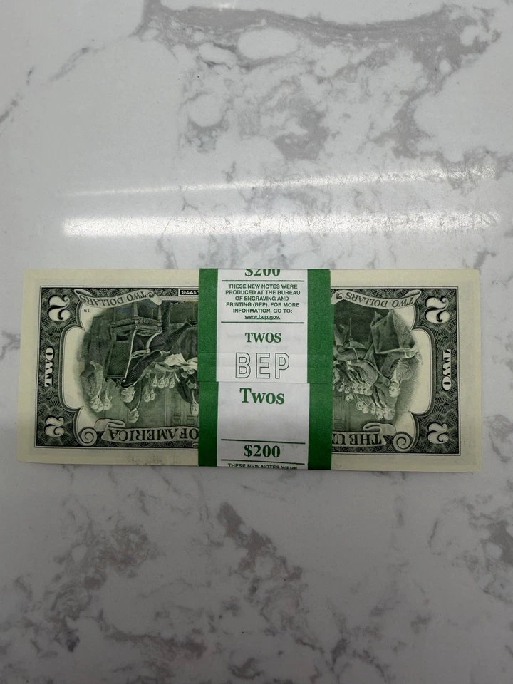 $2 BILL 2017A NEW YORK STAR NOTE PACK 100 SEQ NOTES BEP STAR STRAP UNC FANCY SN - Image 3 of 4