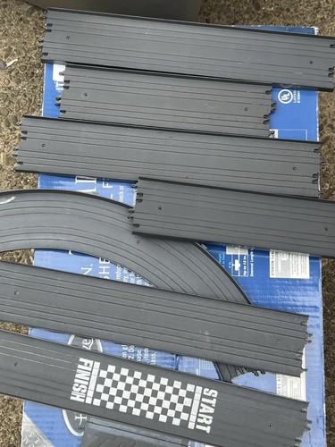 11 PIECES OF VINTAGE IDEAL "TCR" Total Control Slotless Racing Track
