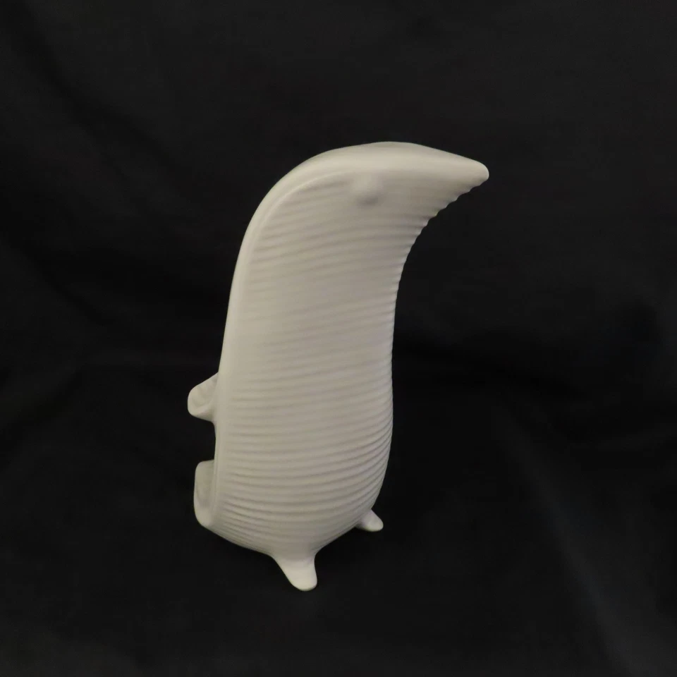 Скульптура из белой керамики Jonathan Adler Menagerie Penguin Peru 9 дюймов - Изображение 4 из 4