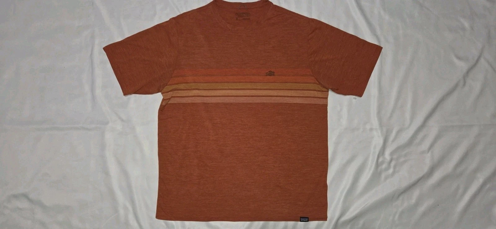 Patagonia Shirt Men’s Medium Short Sleeve Logo Orange