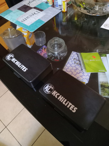 KC Hilites 7inch Light Covers - Picture 1 of 16