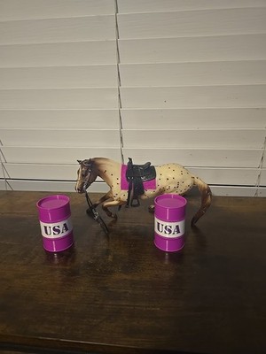 Breyer Reeves Barrel Racing Brown & White Horse With Saddle Leaning W Saddle