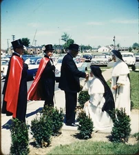 Bishop & sister catholic ceremony - Stereo Realist slide Kodachrome #571