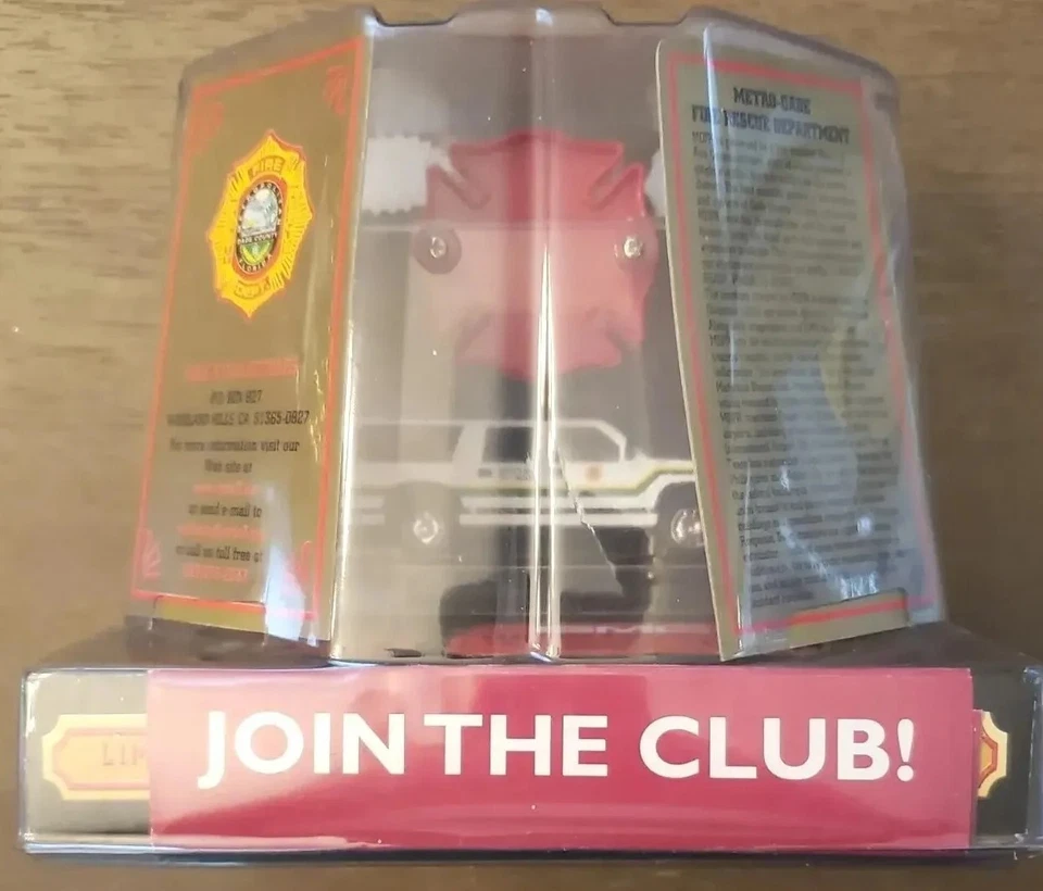 VTG Code 3 Diecast Metro Dade Suburban Battalion Chief 5 -12375 Collectible 1988 - Image 3 of 4