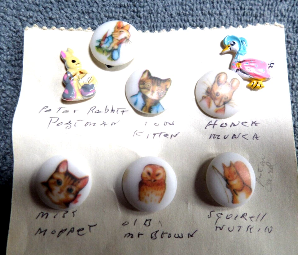 Collection of 14 BEATRIX POTTER PICTURE BUTTONS - Image 3 of 4
