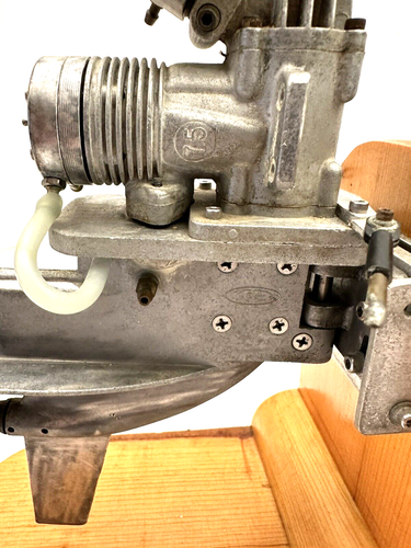 Nice Vintage KB Outboard 7.5 & Lower Unit RC Boat K&B Gas Engine Motor with Prop - Picture 8 of 18