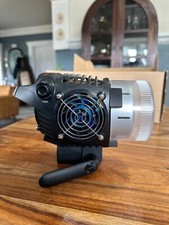 Zhiyun MOLUS B200 COB Led Video Light Bi-color 2700K-6500K w/ K1 Controller