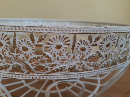 Shabby Chic Rustic White Metal Round Fruit Basket/ Detachable Banana Hook - Imagen 15 de 16