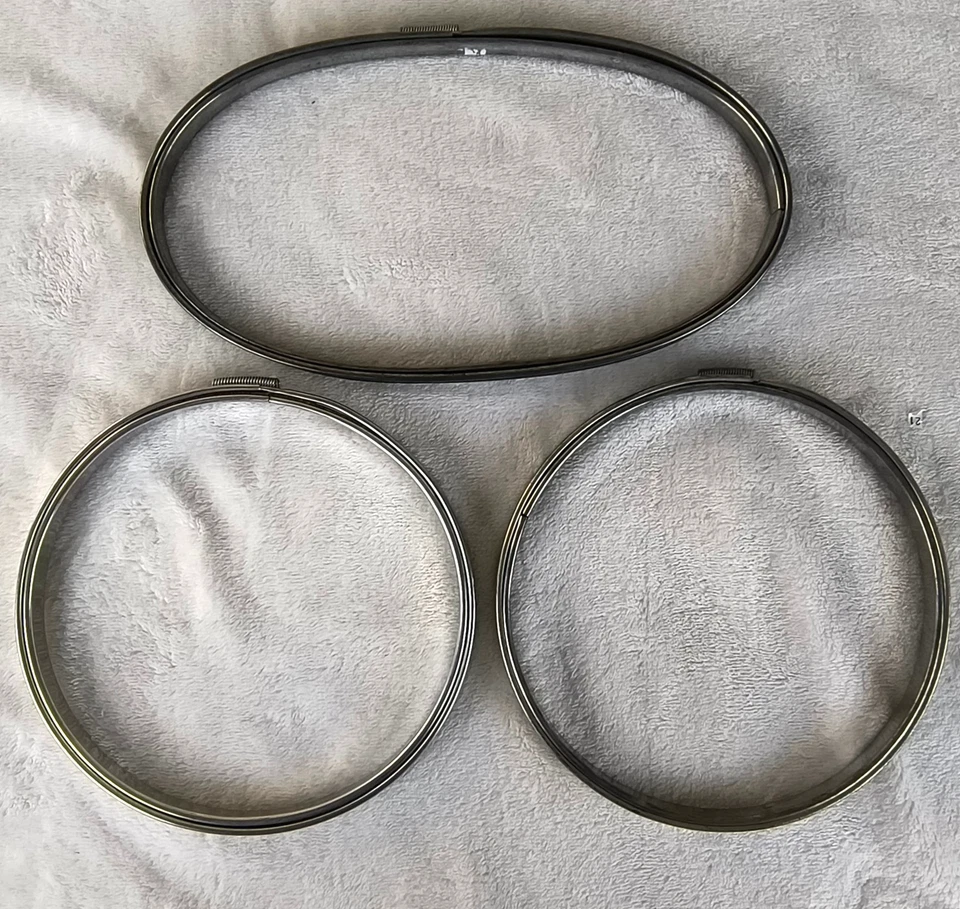 Vintage Cork Lined Metal Embroidery Hoop Lot Spring Tension Lot of 3 Circle Oval - Image 2 of 2