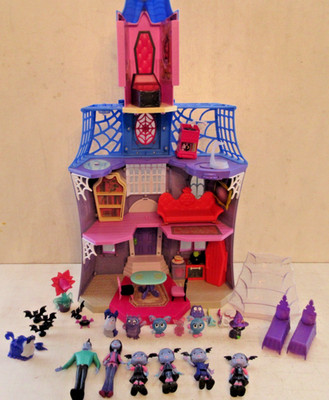 Vamperina Scare B&B House Mansion Dollhouse Playset Figures Furniture Toy Bundle