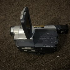Sony Handycam CCD-TRV118 Nighshot Camcorder Bundle Door Is A Tad Loose