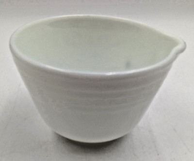 Vintage Hamilton Beach Milk Glass Mixer Bowl #22w/ Pour Spout Racine Wisconsin 