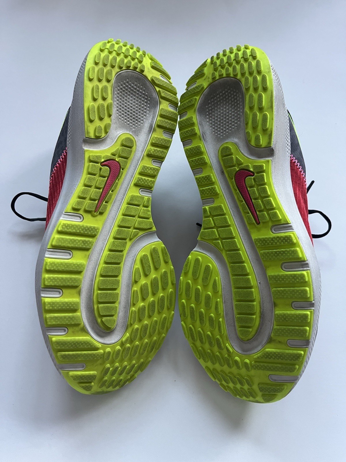 Nike React Escape RN Particle Grey Hyper Pink Wom… - image 6