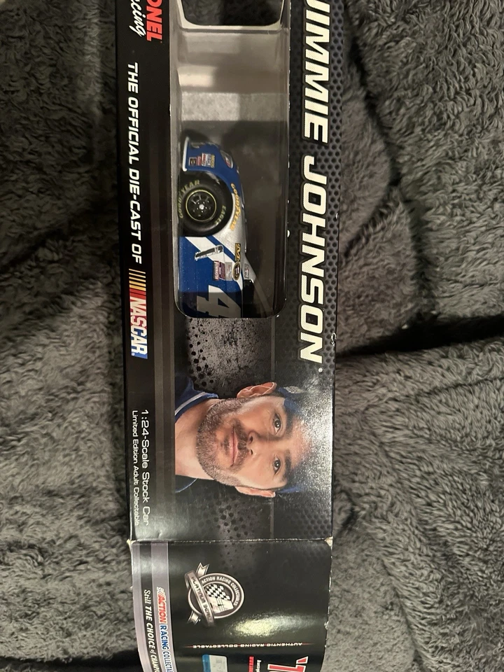 Chevrolet diecast 1:24 Atlanta Win Lowe's 2015 autografiado por Jimmie Johnson  Foto 4 de 4