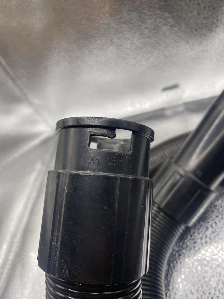 Hoover UH72601 WindTunnel Quickpass High Performance Pet Vacuum MAIN FLEX HOSE - Image 4 of 4