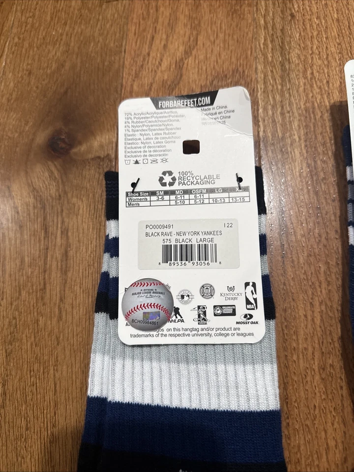 New York Yankees Men's Crew Socks Large Stripe Lot - Image 3 of 4