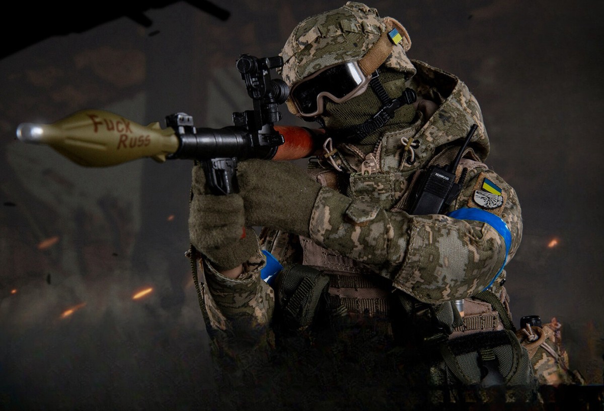 FLAGSET 1/6 Ukraine 93rd Mechanized Brigade Anti tank gunner FS
