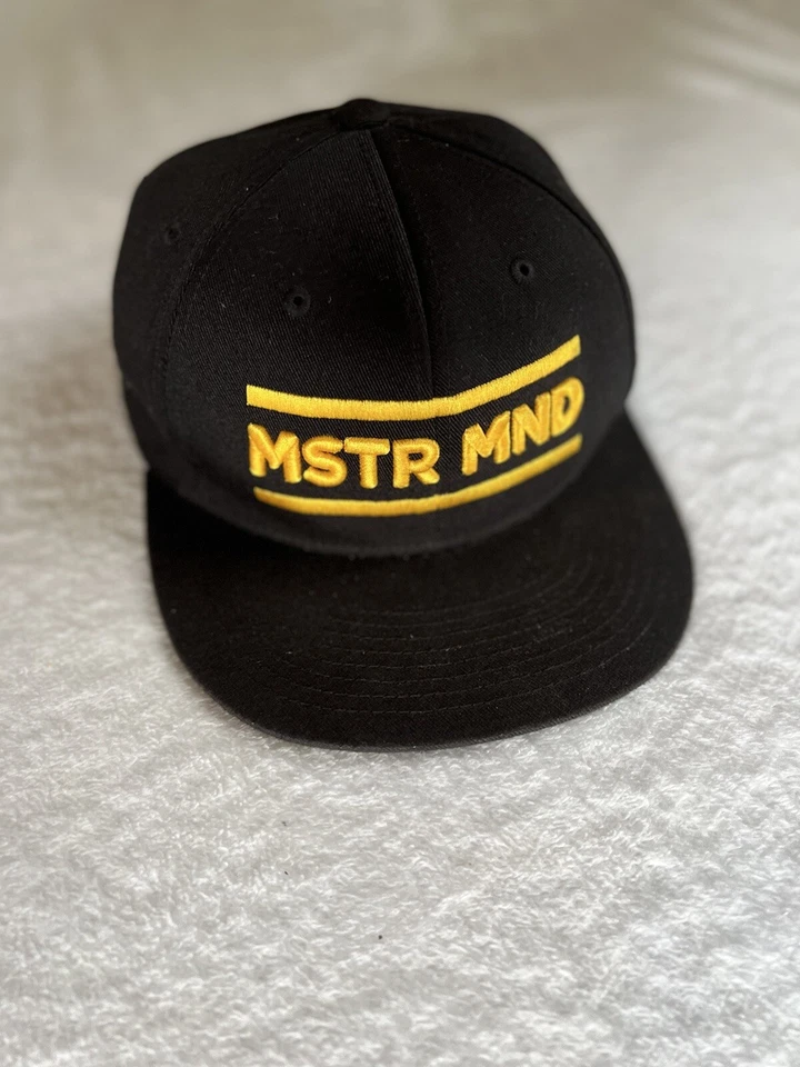 Mastermind 帽子 MSTR MND SOS 黑色黄色刺绣帽可调节 — 第 2/4 张图片