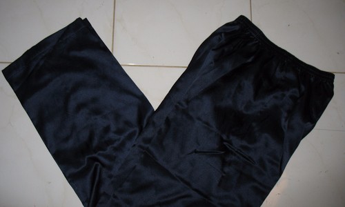 NATORI CLASSICS - 2 PC XS - ELEGANT NAVY WITH PINK TRIM PAJAMA SET - Picture 5 of 6