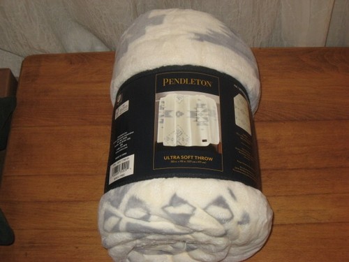 NWT PENDLETON ULTRA SOFT THROW BIRCH TREE