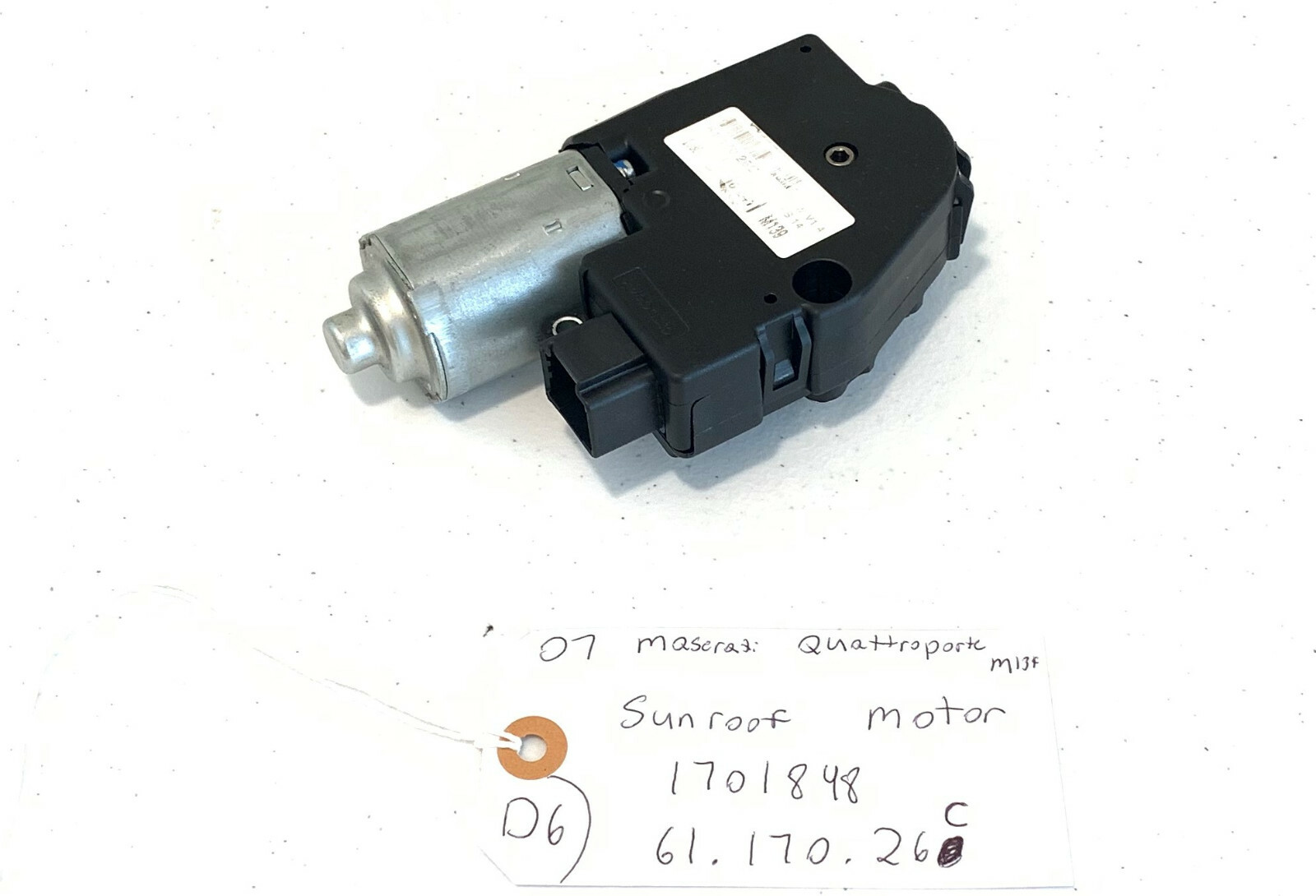 07 Maserati Quattroporte M139  Sunroof Motor 1701848