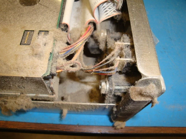  SUN 3900027-02 40GB Internal Tape Drive DDS4 DAT  - Image 3 of 4