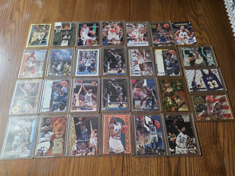 Lot of 28 90's Shaq and Penny Hardaway Cards - Rookies - Magic - Inserts