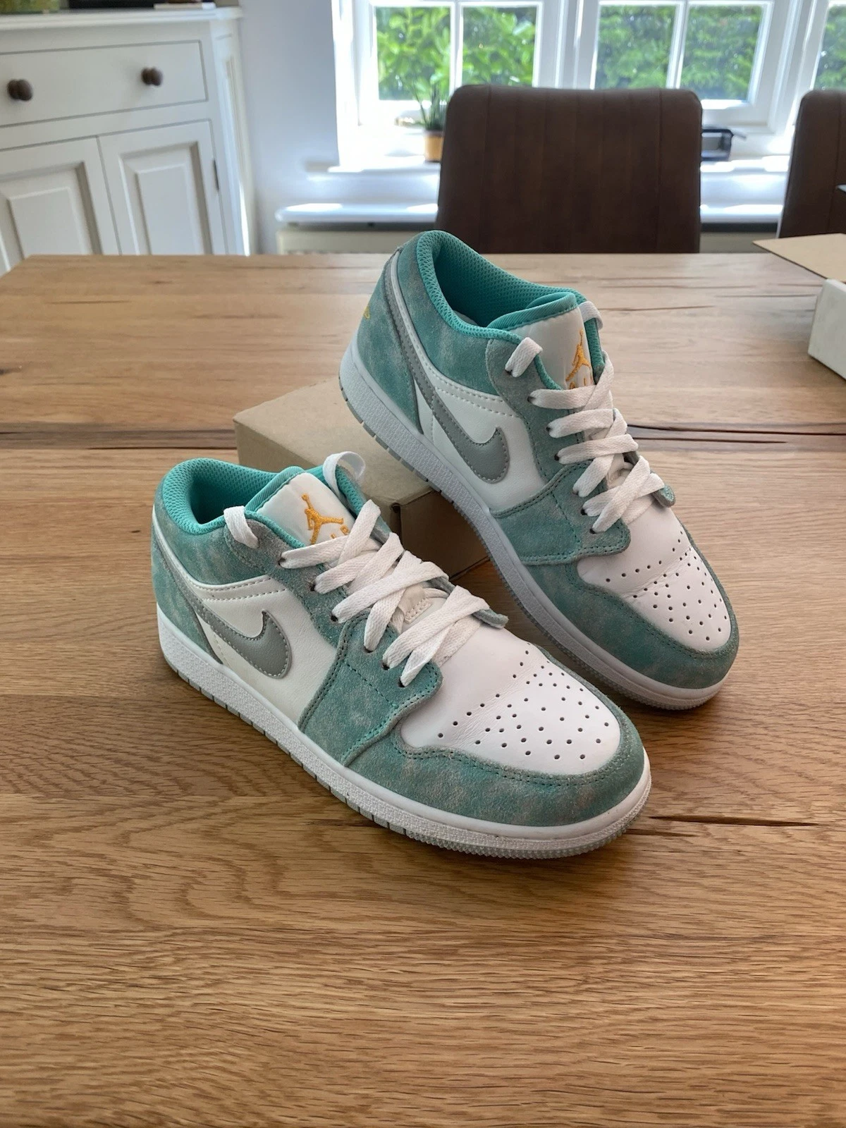 Nike Air Jordan 1 Low New Emerald Low Top Trainers Sneakers UK Size 5 2