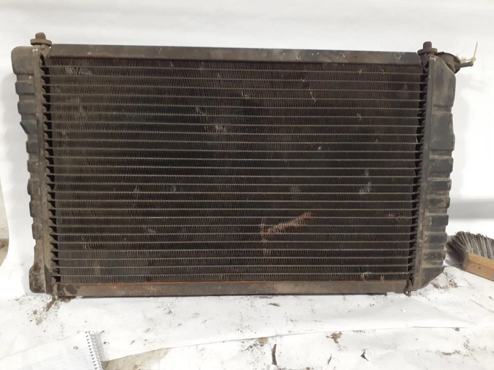 Радиатор 4-156 подходит для 84-85 ARIES 616969 - Изображение 2 из 3