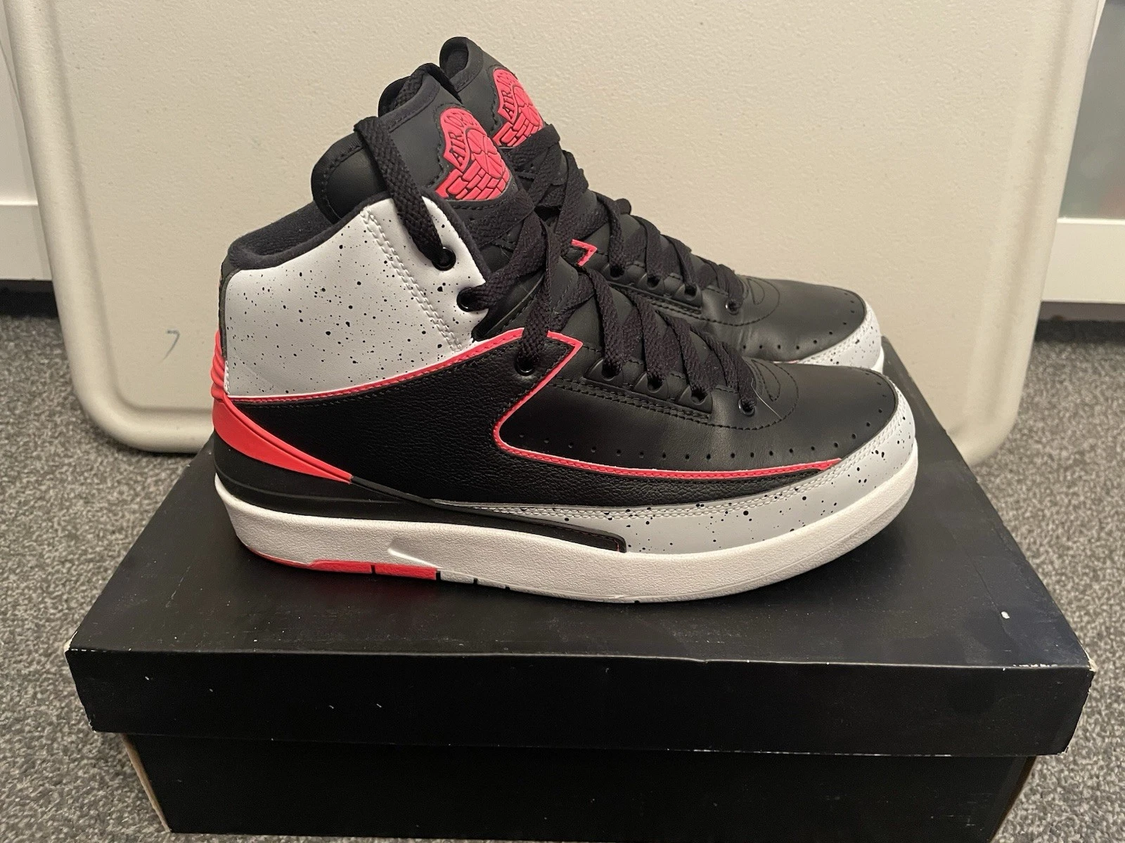 Air Jordan 2 Retro "infrared 23" UK taglia 7 US taglia 8 VNDS