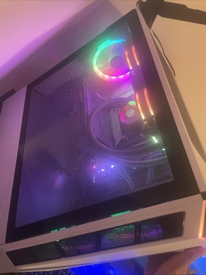 Pc preowned works perfect !! 