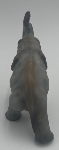 Herend Guild Baby Asian Elephant 2001 Smithsonian Figurine - Picture 4 of 5