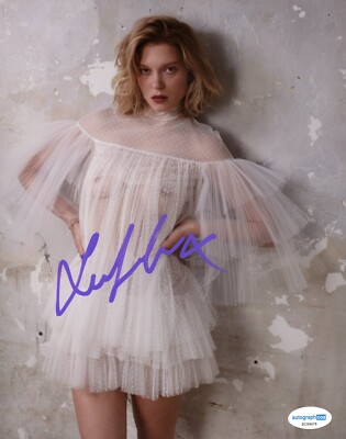 レア・セドゥ直筆サイン入り2Lサイズ写真…Léa Seydoux