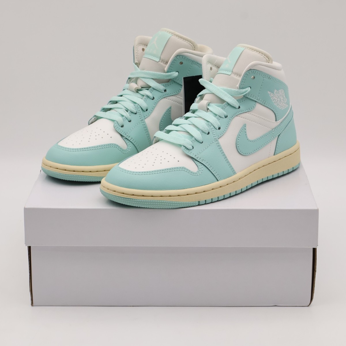 BQ6472-132 Nike Air Jordan 1 Mid Light Dew (Women's) | eBay BQ6472-132 Nike Air Jordan 1 Mid Light Dew (Women's) | eBay